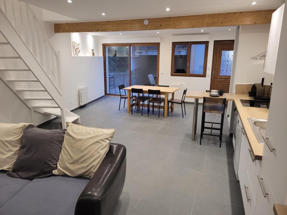 Les Maisons Bareyre - Grandes Maisons Avec Terrasse Saint-Sandoux Exterior foto